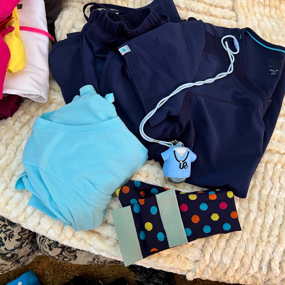 Ladies scrubs